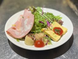 お昼飲みにピッタリなランチセット！-small-photo0