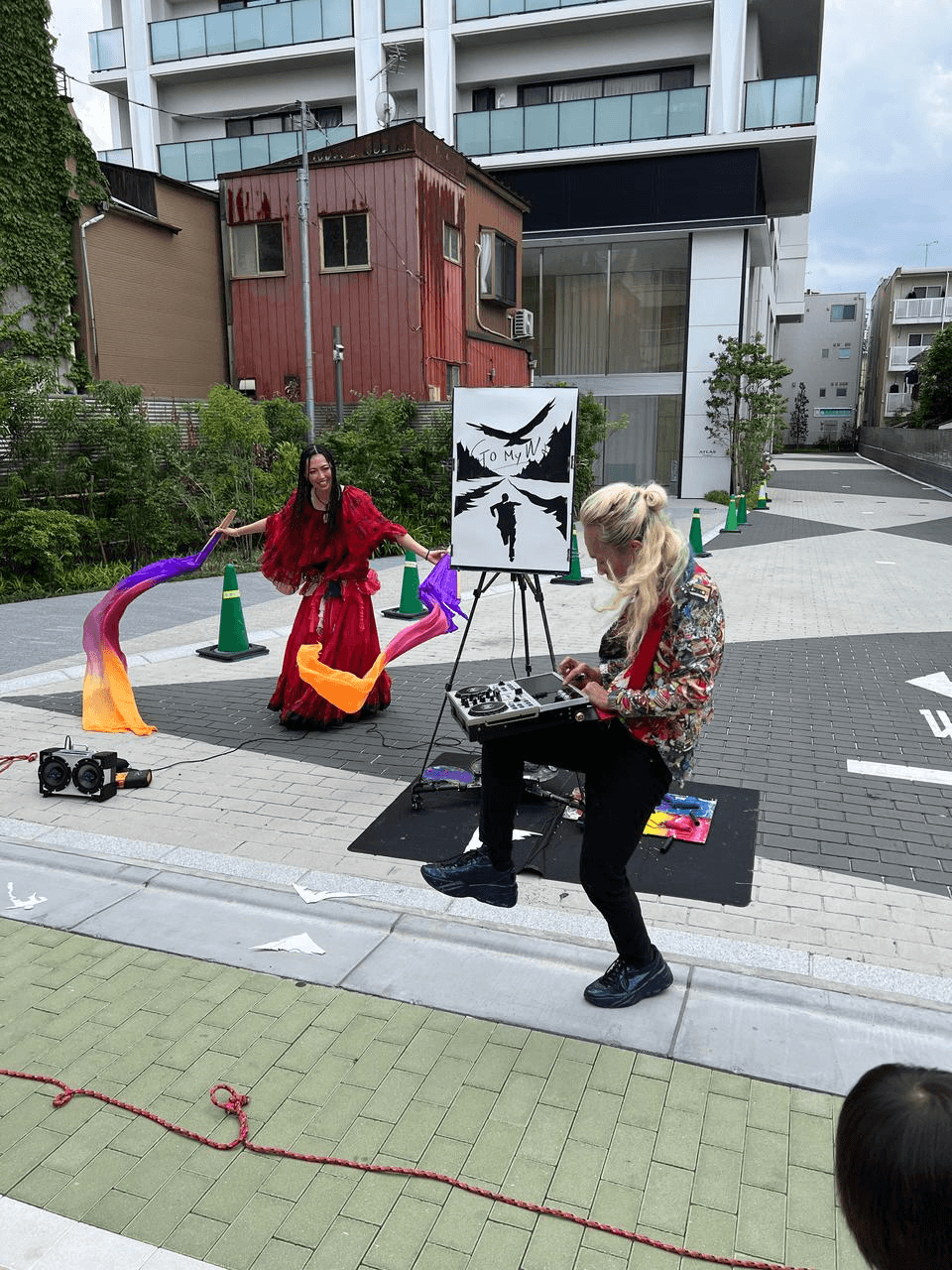 先日のイベントに出演してくれた大道芸人さんをご紹介③-photo2